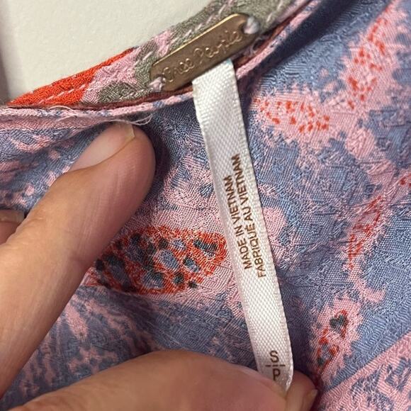 Free People Women's Tied to You Top Rare Color Combo Viscose Top sz. S - Picture 3 of 6